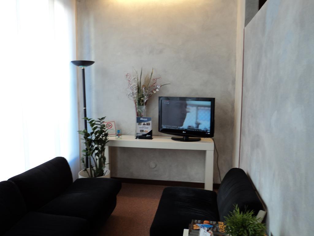 Hotel Molise 2 Milano Esterno foto