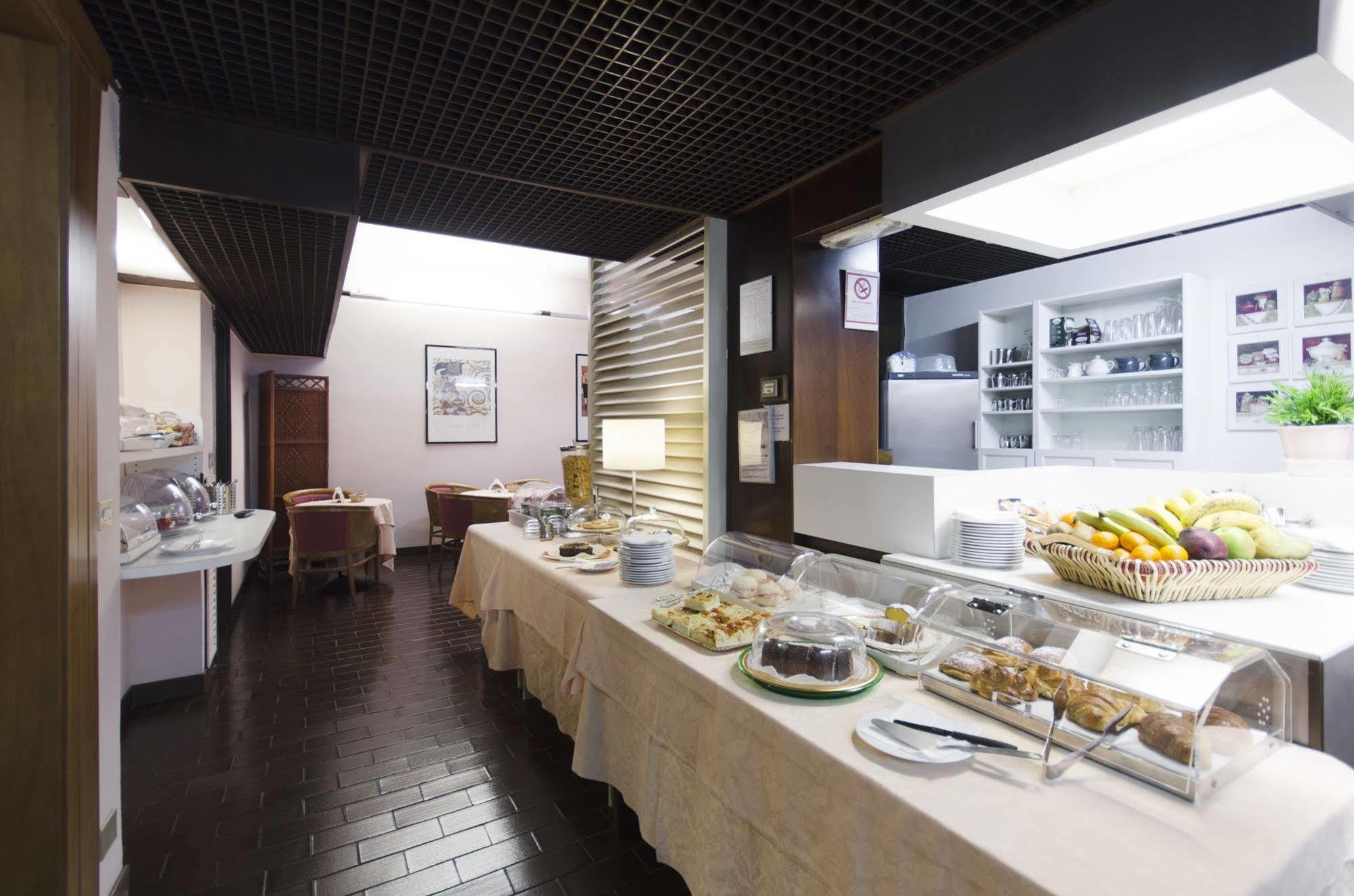 Hotel Molise 2 Milano Esterno foto